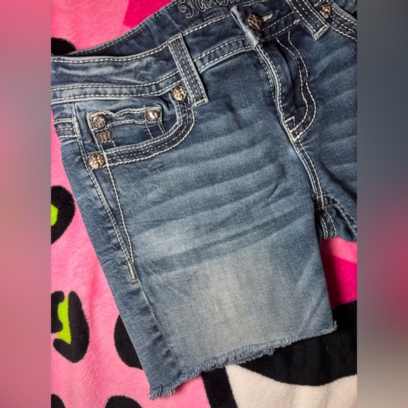 Miss Me Chloe Boot Cut - Picture 6 of 11